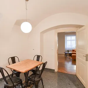 U Kapra , Prag Çek Cumhuriyeti